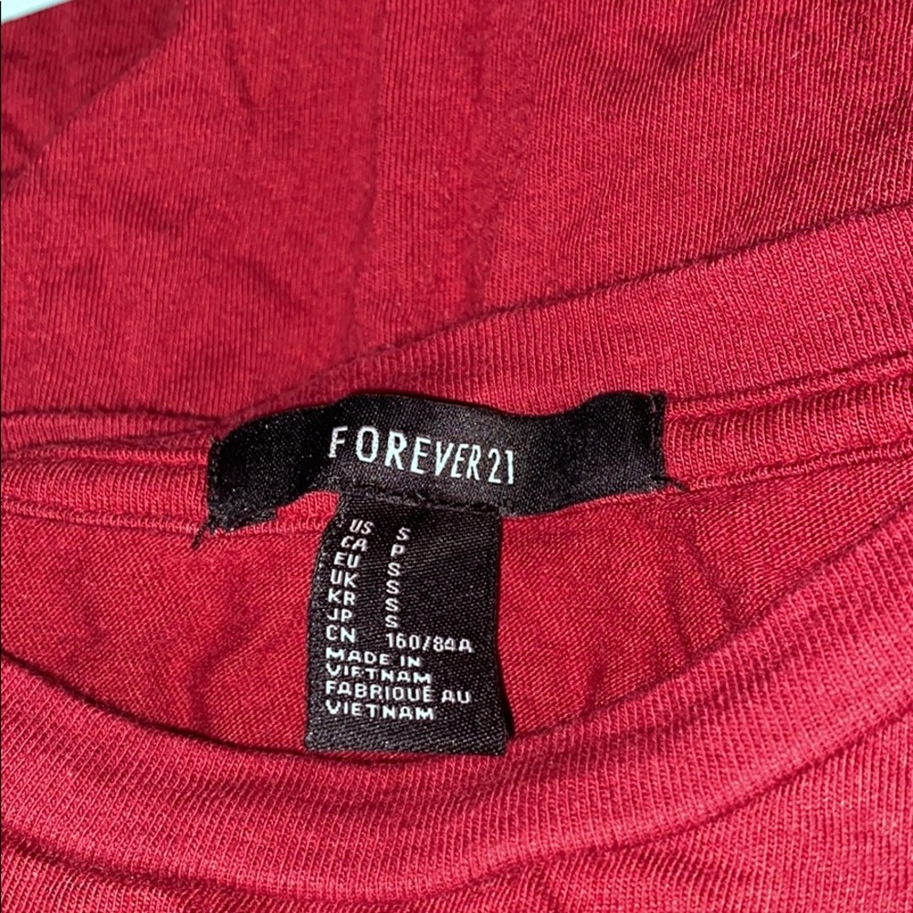 Red tank top - Picture 4 of 4